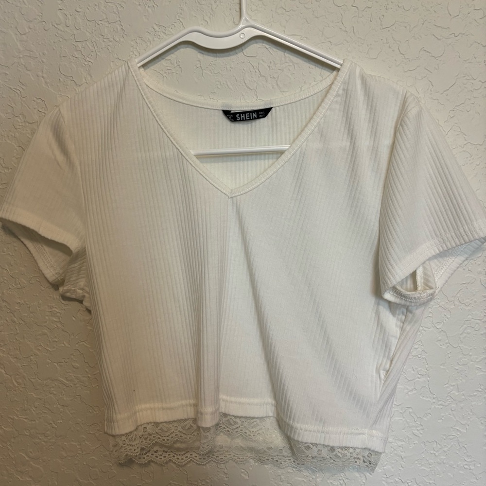 Crop Top- Lace Bottom